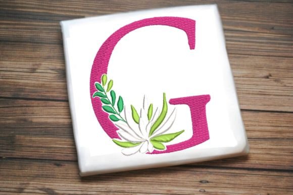 G Letter Greenery Monogram: A Craft Fair Review